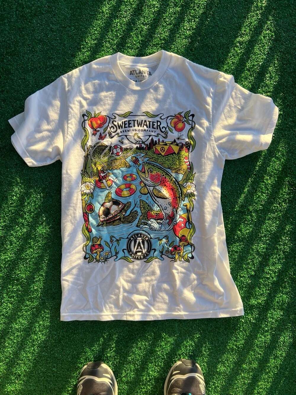 Atlanta United FC x SweetWater Brewing Company Graphic T-Shirt Medium